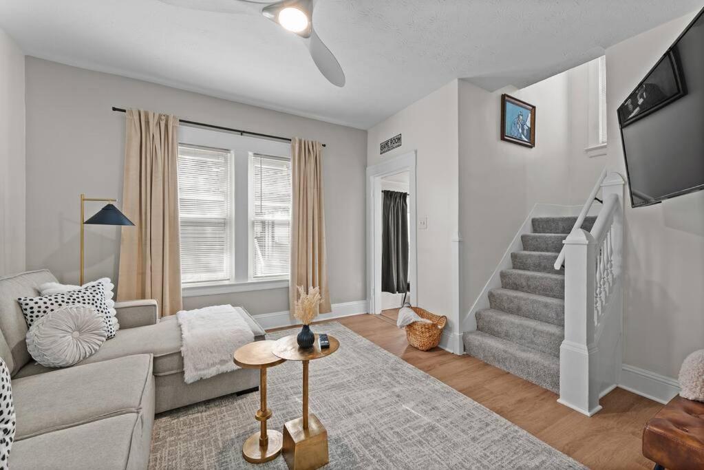 Вилла Charming Retreat In Кливленд Экстерьер фото